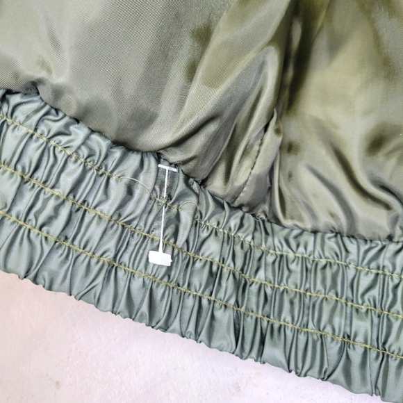 [NWOT] High Neck Padded Puffer Vest with Pockets Women Size 2 - Picture 8 of 9